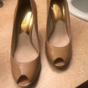 Michael Khors wedge peep toe